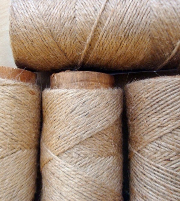 Various specifications of undyed jute yarn