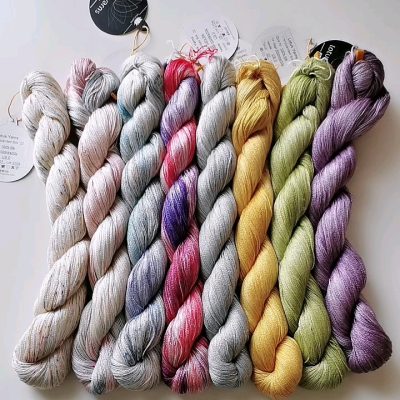 Pink hand dyed silk spun yarn (4)