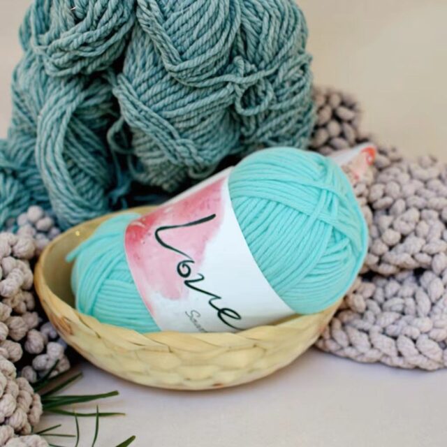 100 Percent Acrylic Coarse Wool Yarn Fancy Knitting and Weaving for Fall Winter Crafts (4) Acrylic Coarse Wool Yarn for Knitting