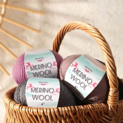 Chunky Merino wool yarn for scarves,