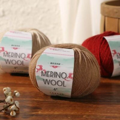 Chunky Merino wool yarn for scarves,